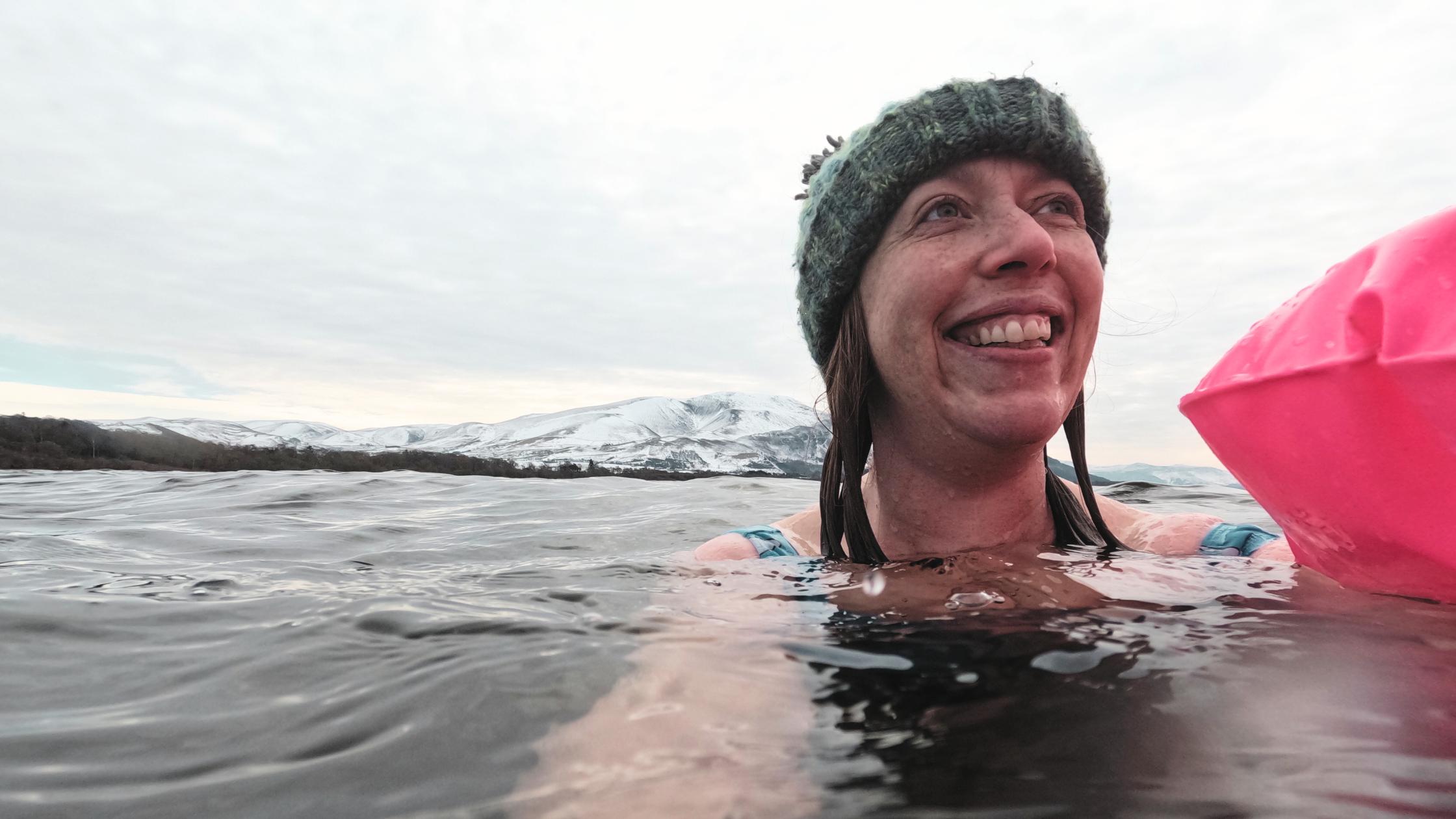 Cold water therapy: what are the benefits and dangers of ice baths, wild  swimming and freezing showers?